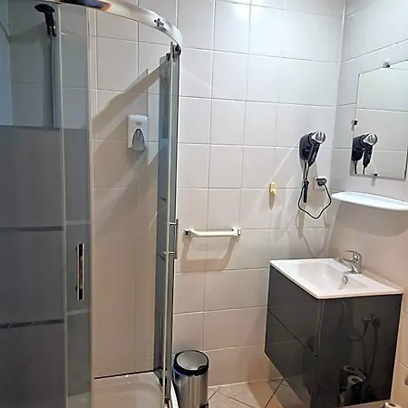 Inn Fakir Tapkowice
